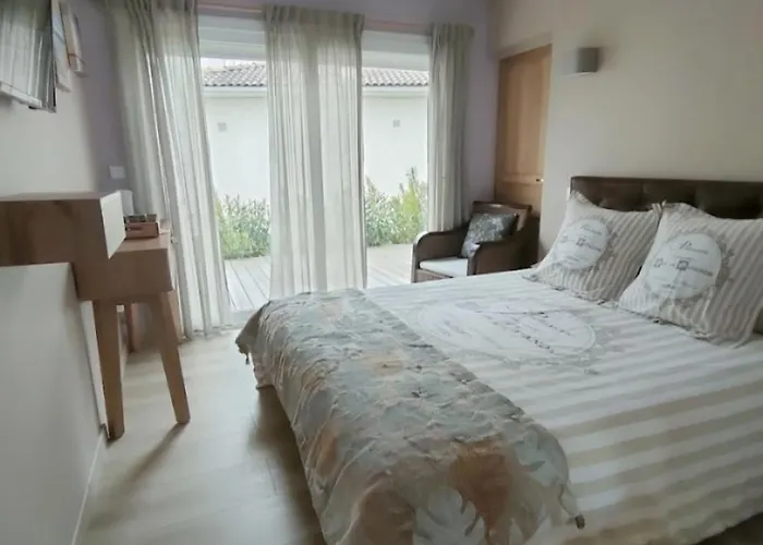 Le Clos Fleuri Proche De Bordeaux