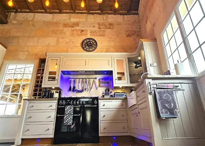 Dom Peyreton Prestige Cottages Set In A Charming Wine Property